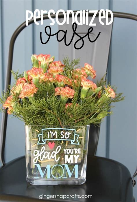 Cricut personalized vase design